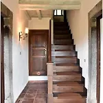 Casale La Fabbrica بيت للعطل